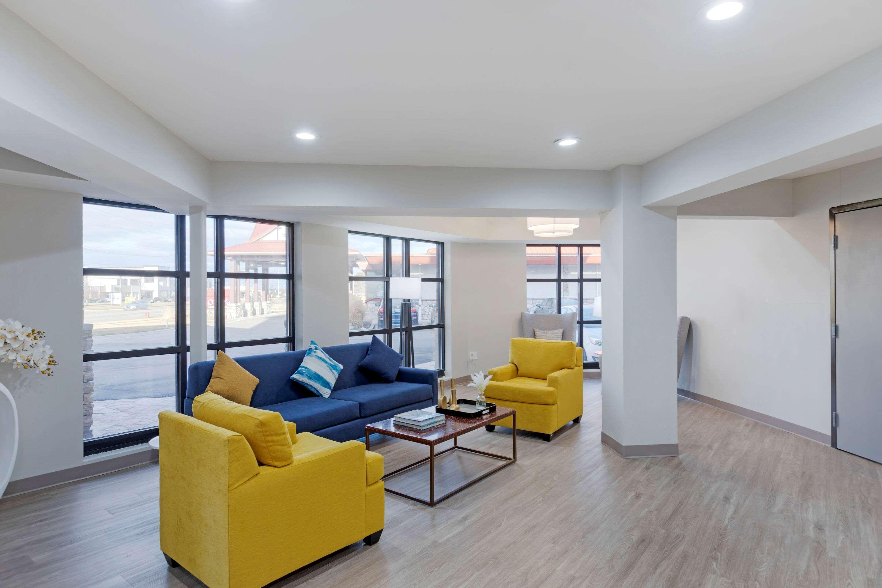 Clawson Comfort Inn Detroit - Troy מראה חיצוני תמונה